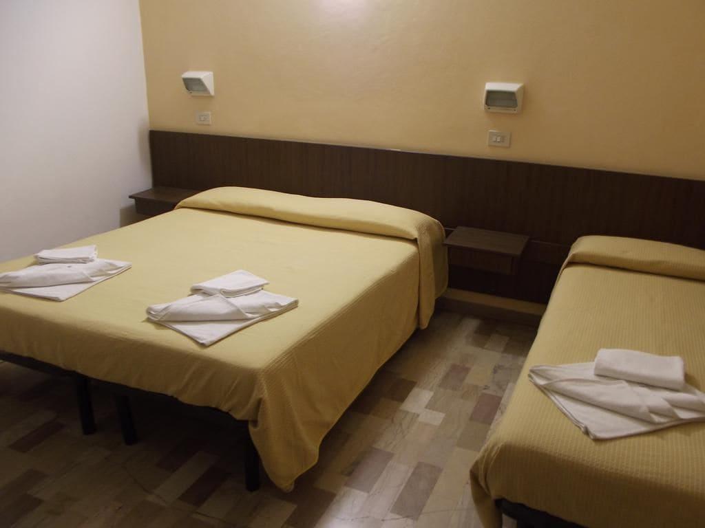 Hotel Annetta Rimini Buitenkant foto